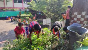 Menumbuhkan Kedisiplinan Melalui Contoh Kerja Bakti di Lingkungan Sekolah
