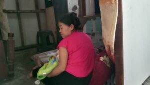 Ibu Melahirkan Dipinggir Jalan Sempat Di Tolak Bidan