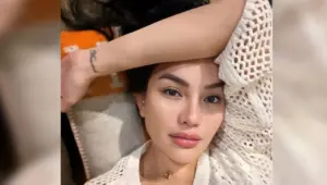 Nikita Mirzani Hamil 3 Bulan