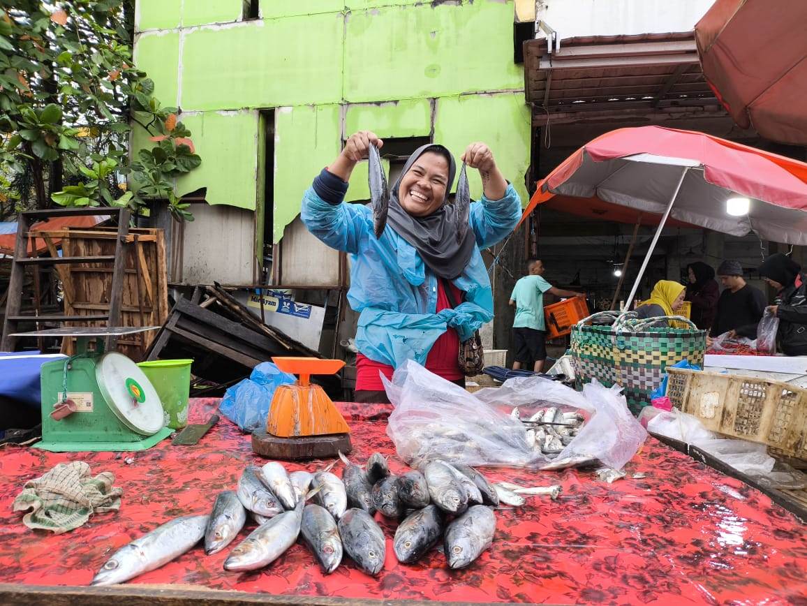 ketersediaan ikan ramadan, stok ikan 2025, harga ikan ramadan, pasokan ikan nasional, konsumsi ikan puasa, distribusi ikan, stabilitas harga ikan