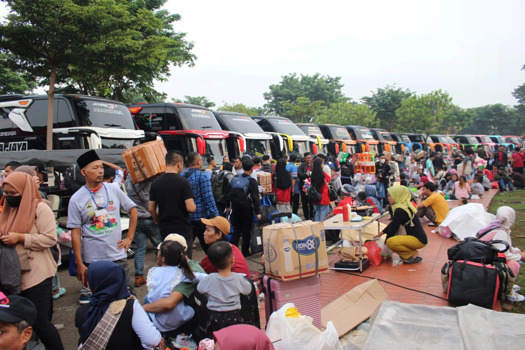 mudik gratis 2025, program mudik lebaran, daftar mudik gratis, transportasi mudik, perjalanan aman lebaran, pendaftaran mudik 2025, mudik nyaman