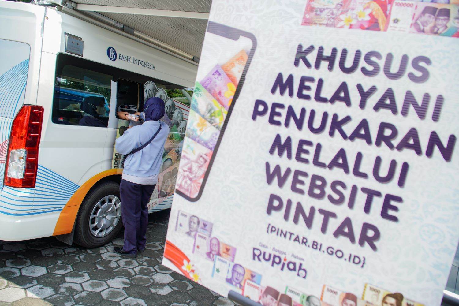 Pintar BI Penukaran Uang Baru, penukaran uang baru BI, tukar uang baru online, uang baru Lebaran, layanan Pintar BI, tukar uang BI, penukaran uang rupiah