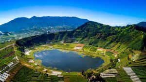 libur lebaran, destinasi dekat kota, wisata lokal, tren liburan 2025, staycation, wisata keluarga, short getaway