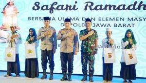Safari Ramadhan 2025, kegiatan Ramadhan, silaturahmi Ramadhan, bantuan sosial, Kapolri Safari Ramadhan, Safari Ramadhan Indonesia, tradisi Ramadhan