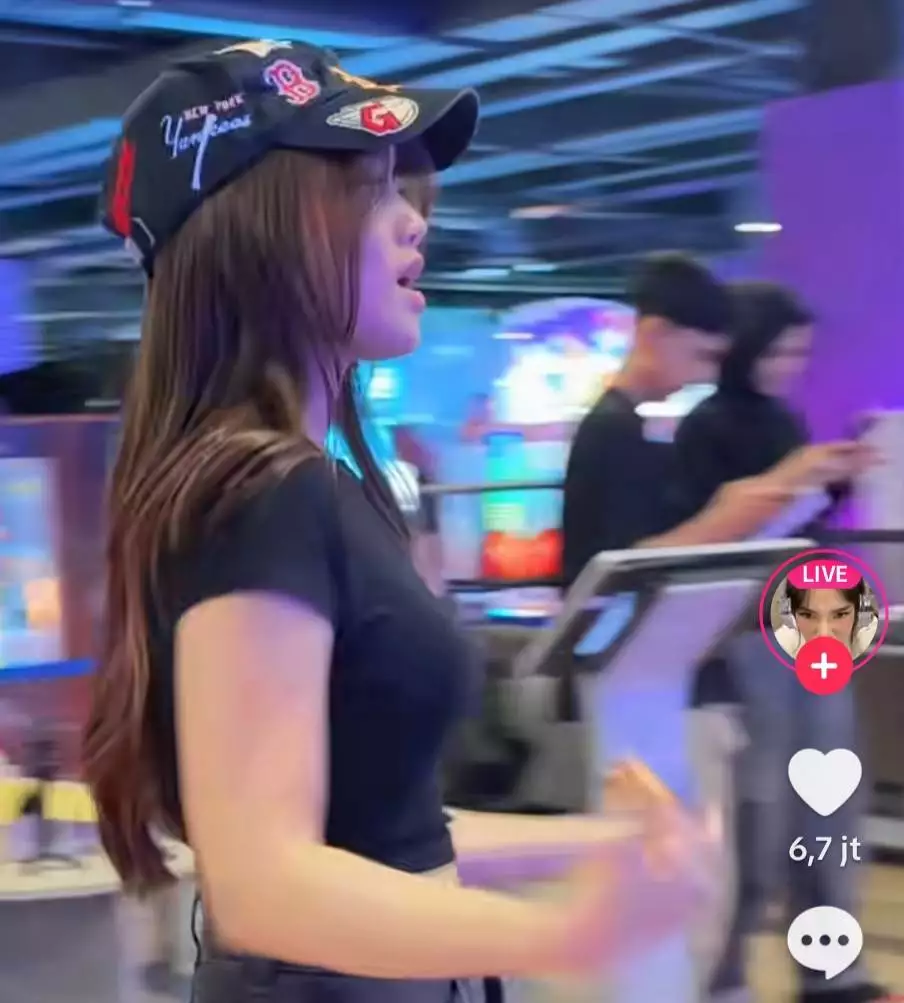 Viral Video Selebrasi Fuji di Tiktok lagu Bumble Bee
