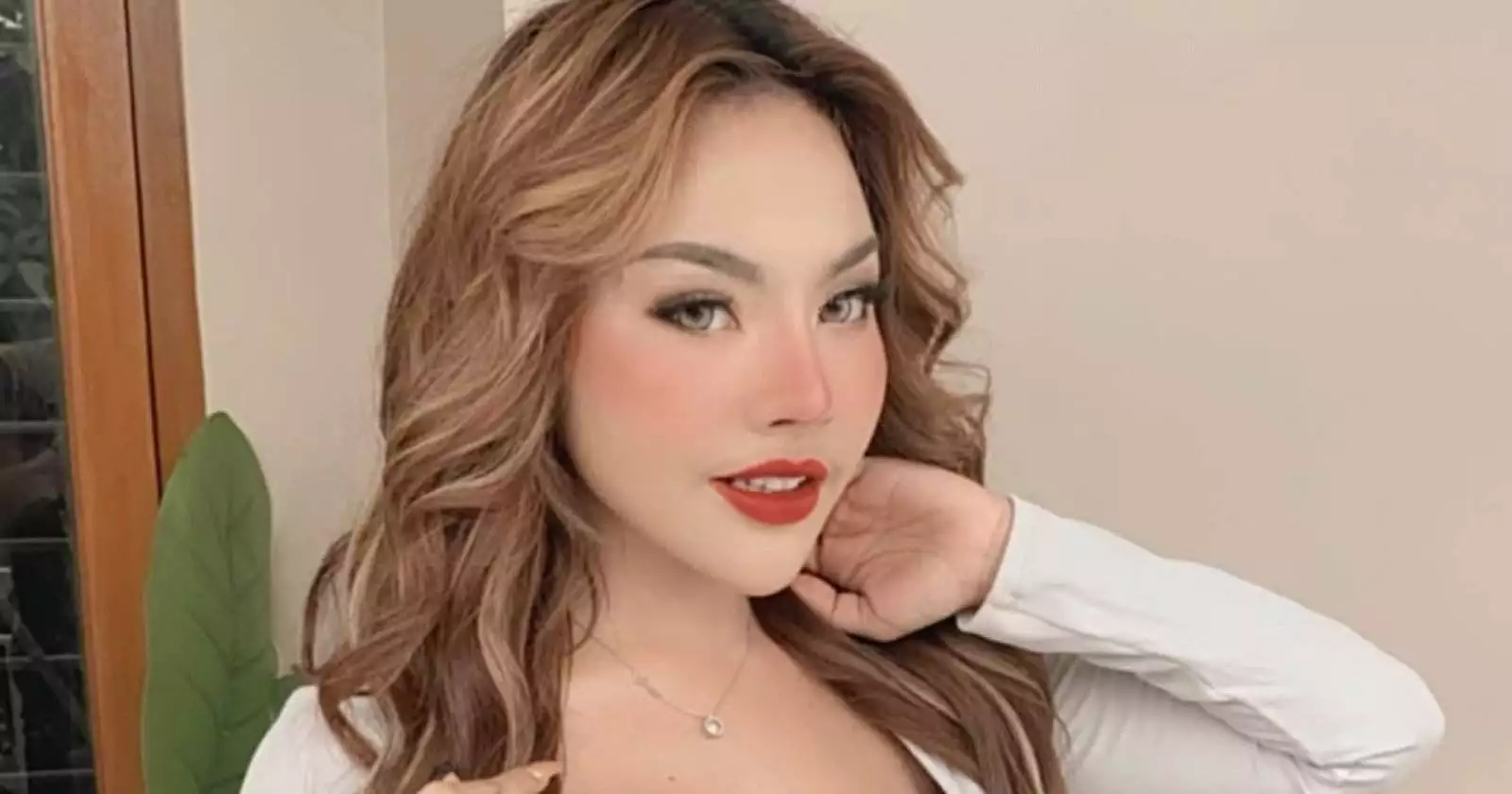 Lisa Mariana, Selebgram, Ridwan Kamil, Kontroversi, Media Sosial, Instagram, Skandal