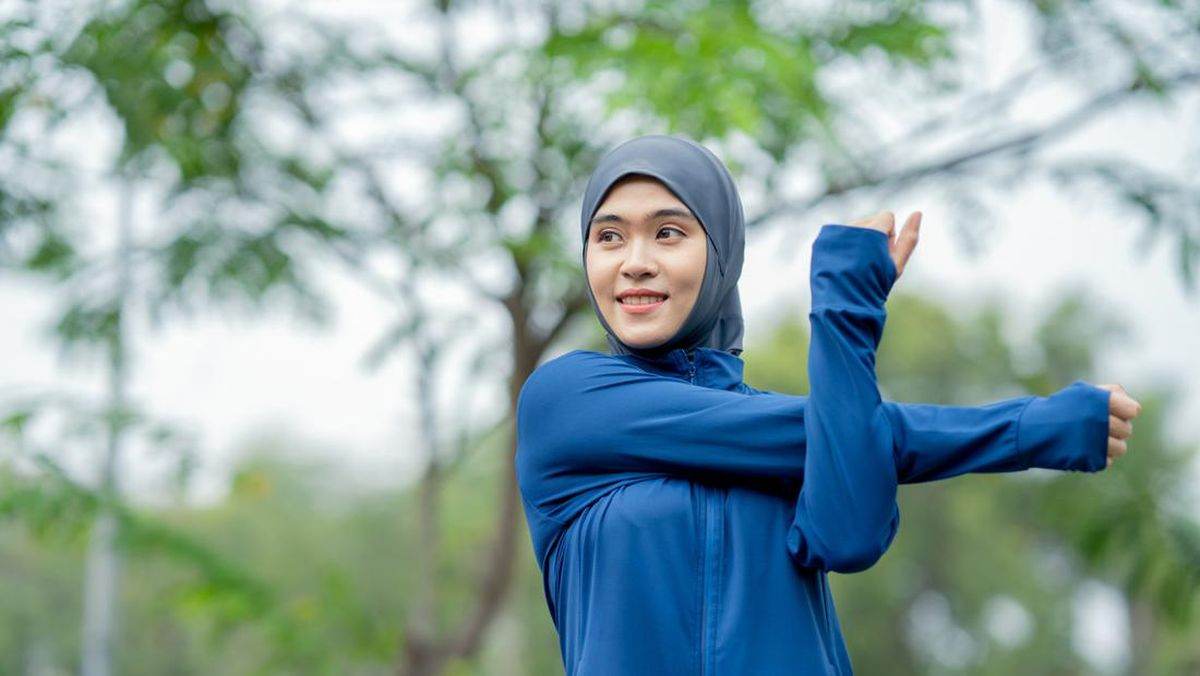 Tips Olahraga Saat Puasa, Olahraga Saat Puasa, Cara Sehat Berolahraga Saat Puasa, Waktu Terbaik Olahraga Puasa, Jenis Olahraga Puasa, Menjaga Stamina Puasa, Tips Sehat Ramadhan