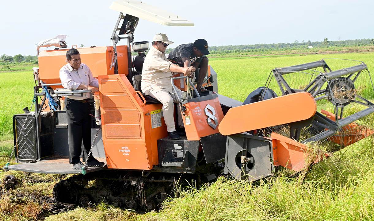 panen raya bareng prabowo, ketahanan pangan, petani indonesia, serapan gabah, teknologi pertanian, swasembada pangan, prabowo subianto