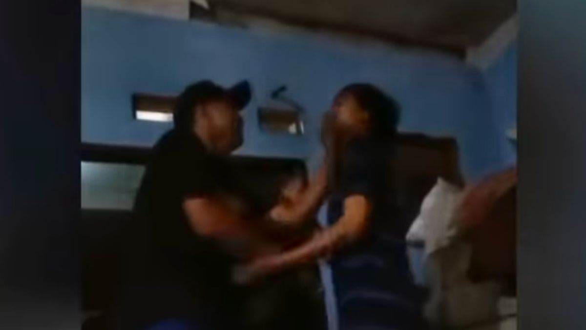 Anak Kepala Desa, Penganiayaan Warga, Kekerasan Desa, Konflik Kekuasaan, Hukum Desa, Viral X
