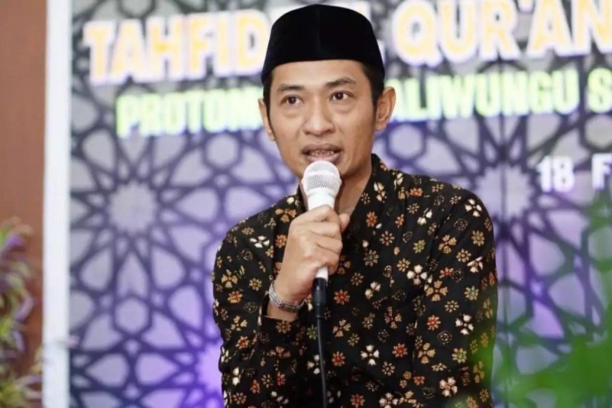 Gus Alam, meninggal dunia, kecelakaan tol, ulama PKB, pesantren Kendal, DPR RI