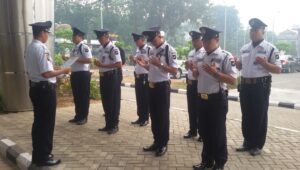 prinsip satuan pengamanan, keamanan, satpam, profesionalisme, keamanan siber, pelatihan keamanan