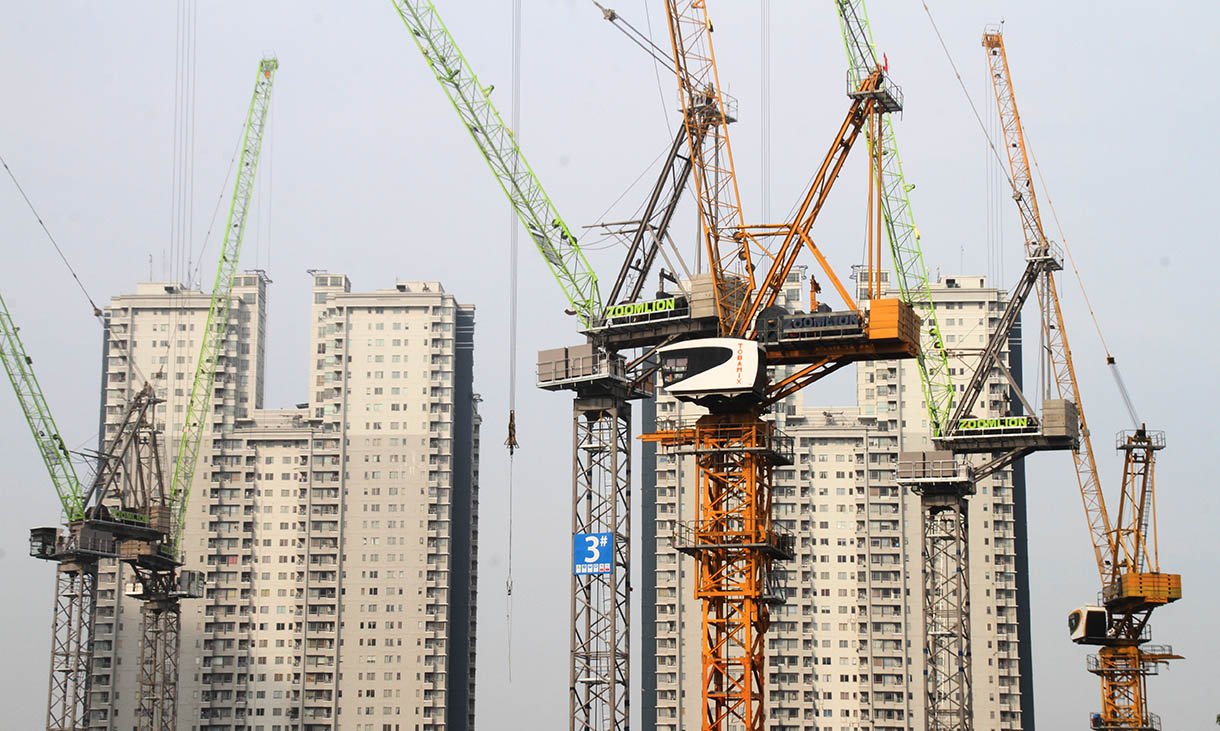 sertifikat ketinggian, bangunan bertingkat, izin bangunan, tata ruang kota, properti legal, urbanisasi