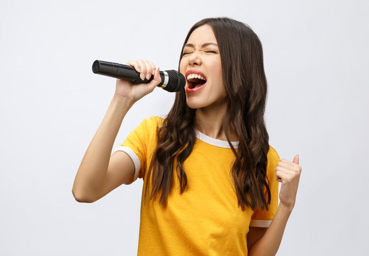 wilayah nada, rentang suara, teknik vokal, latihan nyanyi, aransemen musik, jangkauan vokal