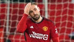Gol Bunuh Diri Luke Shaw