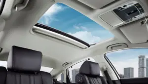 kaca atas mobil disebut, sunroof, moonroof, panoramic roof, fitur mobil, perawatan sunroof, tren otomotif, mobil modern, teknologi mobil