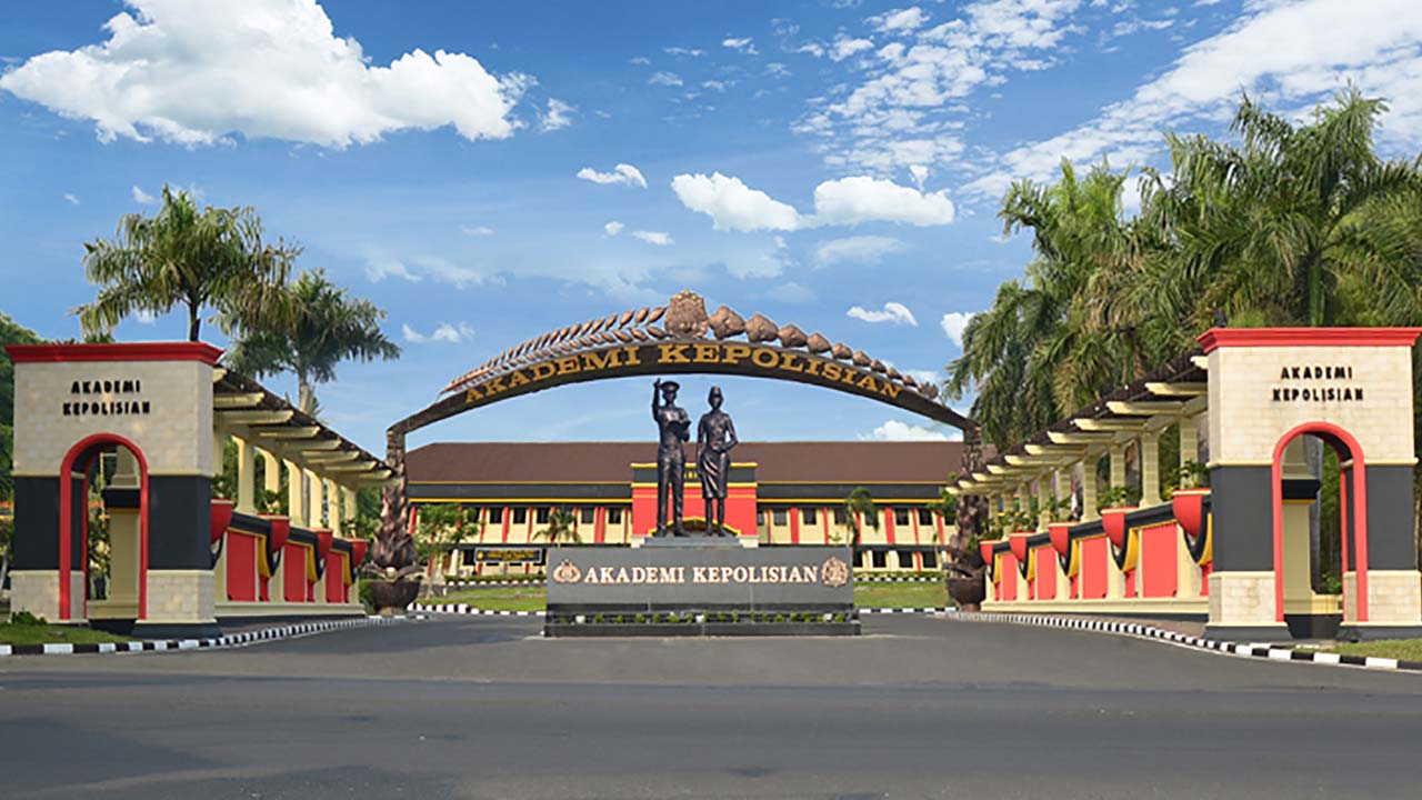 Akademi Kepolisian Makassar, AKPOL Makassar, pendidikan polisi, calon polisi, Polri, Makassar, pelatihan kepolisian, taruna polisi, Sulawesi Selatan