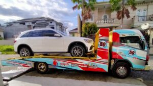 mobil derek sby, jasa derek surabaya, derek mobil 24 jam, layanan derek sby, towing surabaya, derek gendong, derek hidrolik, bengkel surabaya
