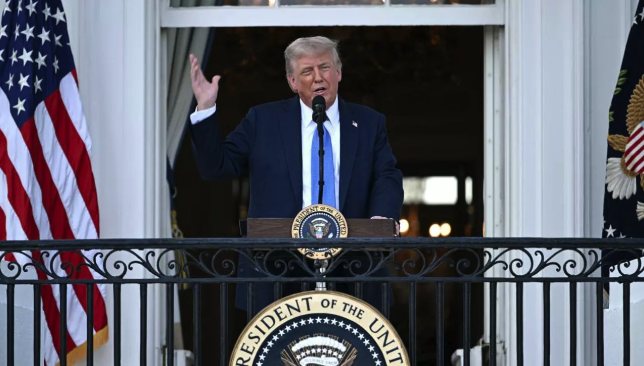 Presiden AS Donald Trump berpartisipasi dalam Pesta Musim Panas di Halaman Selatan Gedung Putih di Washington, DC, pada 4 Juni 2025. © Brendan SMIALOWSKI / AFP