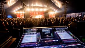 teknik audio video kerja apa, karier multimedia, sound engineer, video editor, broadcast technician, motion graphic, industri kreatif, editing konten