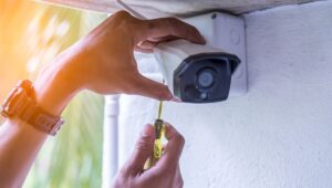 pasang cctv murah, harga cctv terbaru, biaya instalasi cctv, cctv rumah, jasa pasang cctv, cctv kantor, cctv terbaik, paket cctv lengkap, cctv aman, Berapa Biaya Pasang CCTV