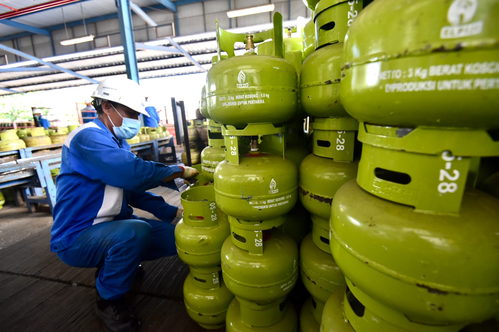 LPG 3 kg, berat LPG 3 kg, harga LPG 2025, tabung melon, subsidi LPG, kebijakan satu harga, distribusi LPG, Pertamina, harga gas
