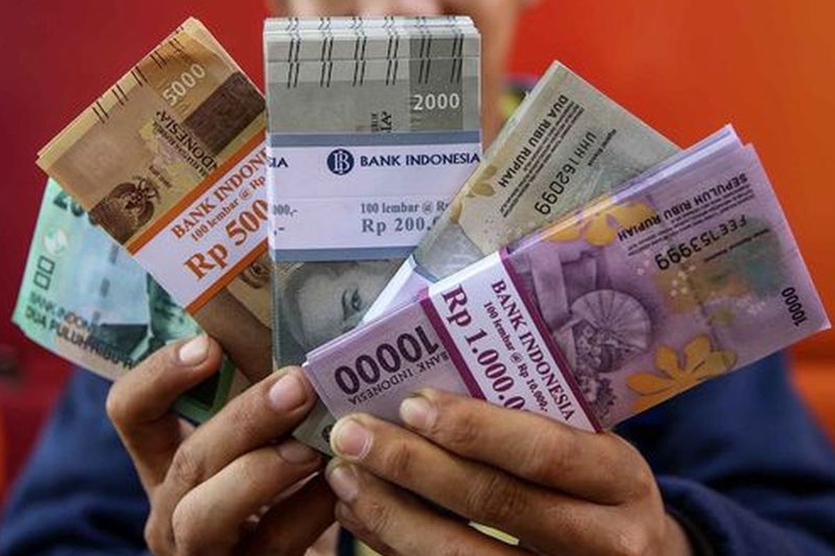 penukaran uang baru, bank Indonesia, cara tukar uang, uang baru 2025, kas keliling, layanan bank, tukar uang online, uang pecahan kecil, tips penukaran, Cara Penukaran Uang Baru di Bank