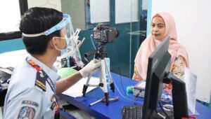 Foto KTP Menggunakan Baju Apa Saja