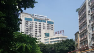 rumah sakit di Guangzhou, kesehatan Guangzhou, wisata medis, perawatan kanker, teknologi medis, rumah sakit JCI, biaya perawatan, dokter spesialis, layanan internasional
