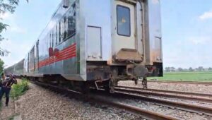 Anjlokan KA di Subang, Jawa Barat