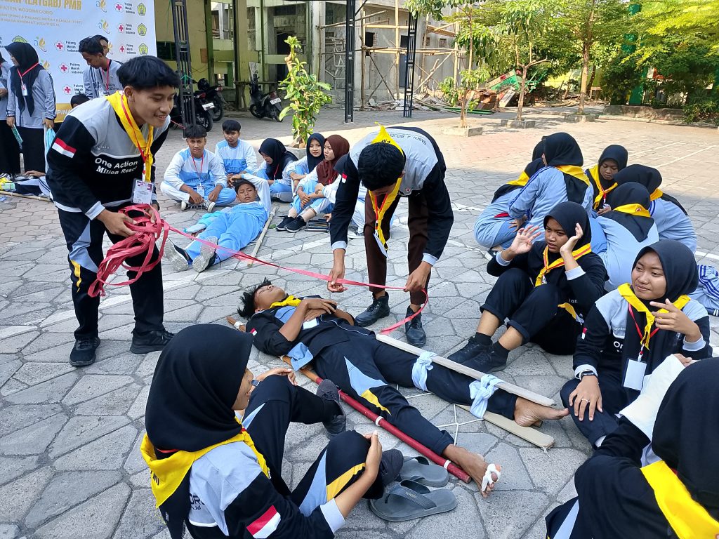 Visi Misi Anggota PMR Dedikasi Kepedulian