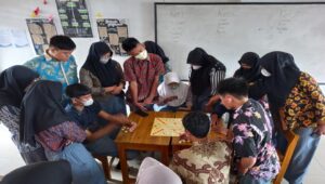 kegiatan di ekstrakurikuler english club