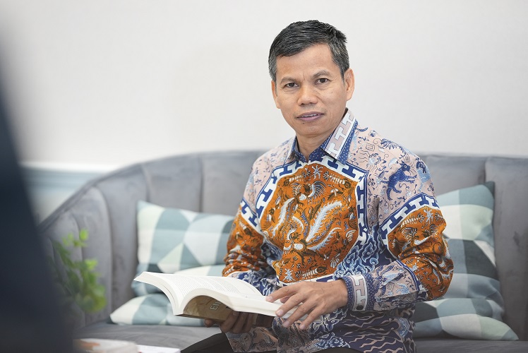 Dr. Muhammad Zain