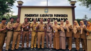 Rincian Utama Tugas Kasi Pemerintahan Desa dalam Pelayanan