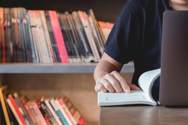 Apa Arti Akomodir dalam Konteks Bisnis Modern